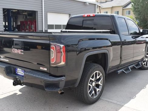 Used 2017 GMC Sierra 1500 SLT AWD/4WD image 5