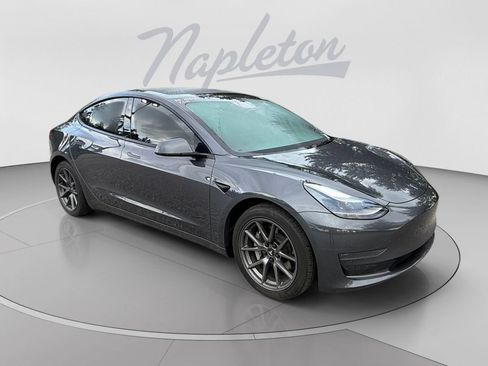 Used 2023 Tesla Model 3 Standard Range RWD image 8
