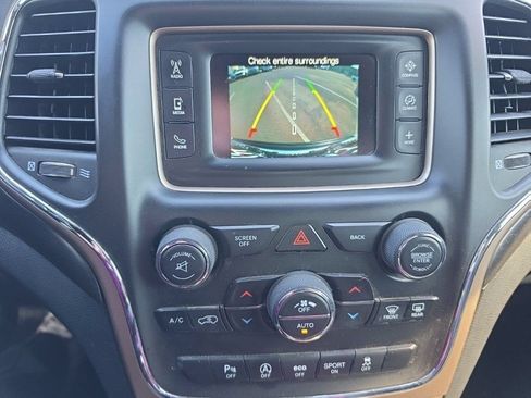 Used 2017 Jeep Grand Cherokee Laredo w/ Quick Order Package 2BE RWD image 11