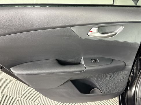 Used 2021 Kia Forte Sedan FWD image 23