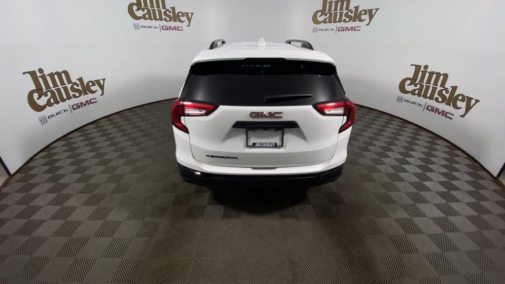 Certified 2024 GMC Terrain SLT w/ Elevation Edition FWD image 7