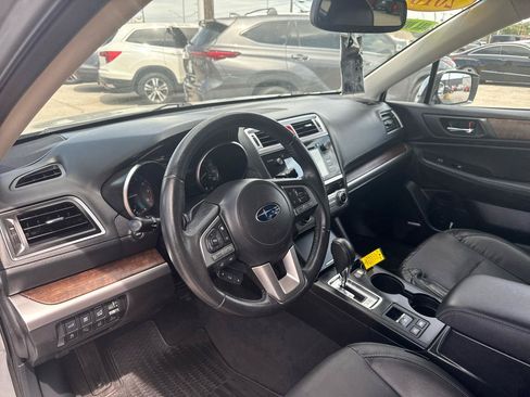 Used 2016 Subaru Outback 3.6R Limited AWD/4WD image 8