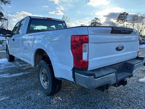 Used 2017 Ford F250 XL w/ Power Equipment Group image 8