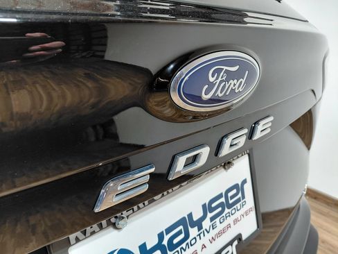 Used 2024 Ford Edge SEL w/ Convenience Package AWD/4WD image 11