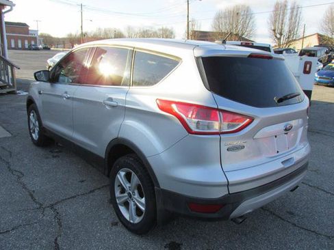 Used 2015 Ford Escape SE image 6