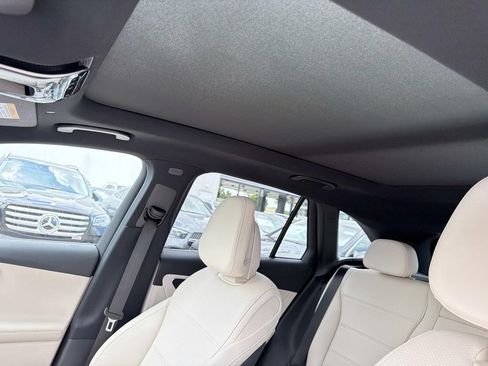 New 2026 Mercedes-Benz GLC 300 image 9