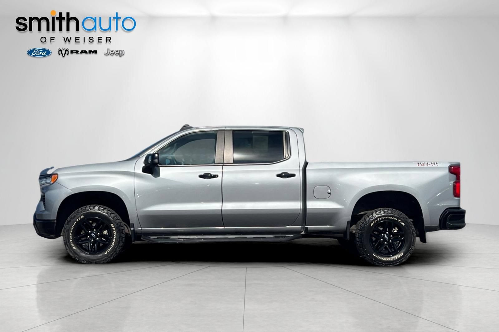 Used 2023 Chevrolet Silverado 1500 LT Trail Boss w/ LT Trail Boss Premium Package AWD/4WD image 8