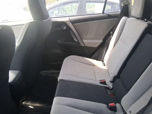 Used 2018 Toyota RAV4 XLE image 16