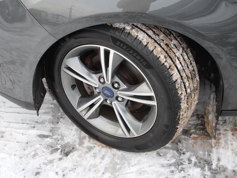 Used 2016 Ford Focus SE image 17