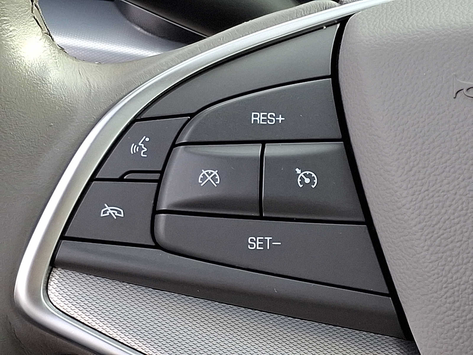 Used 2024 Cadillac XT5 Premium Luxury w/ LPO, Floor Liner Package AWD/4WD image 23