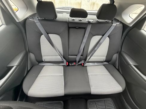 Used 2019 Hyundai Kona SE AWD/4WD image 28