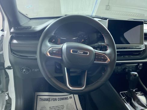 Used 2023 Jeep Compass Trailhawk image 22