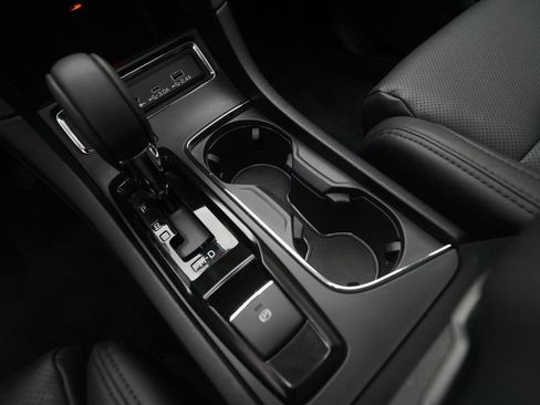 Certified 2025 Subaru Ascent Bronze Edition image 17