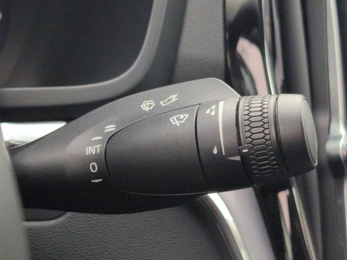 Used 2024 Volvo S60 B5 Core image 25