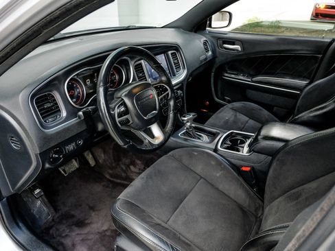 Used 2018 Dodge Charger GT AWD/4WD image 3