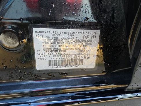 Used 2021 Nissan Versa SR image 28