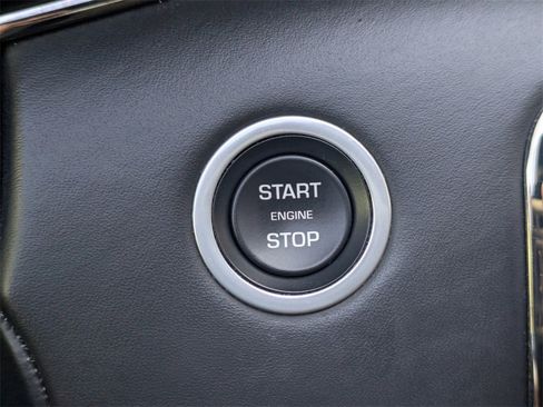 Used 2020 Land Rover Range Rover Evoque R-Dynamic HSE image 33