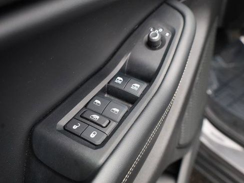 Certified 2024 Jeep Grand Cherokee L Laredo AWD/4WD image 15