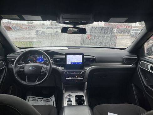 Used 2020 Ford Explorer XLT RWD image 13