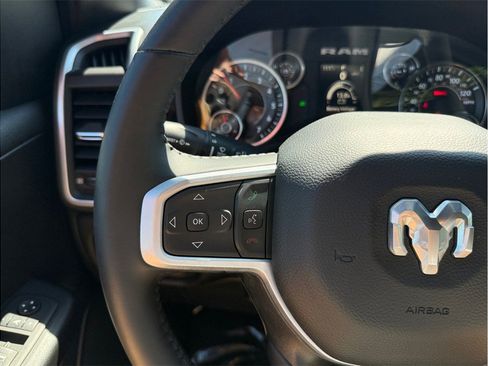 Used 2023 RAM 1500 Big Horn AWD/4WD image 25