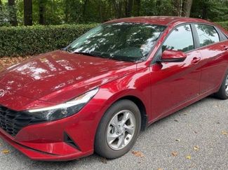Used 2023 Hyundai Elantra SE FWD video 1