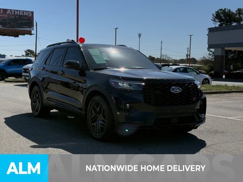 Used 2025 Ford Explorer ST image 4