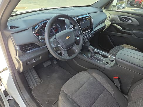 Used 2023 Chevrolet Traverse LT AWD/4WD image 15