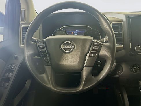 Used 2023 Nissan Frontier SV w/ Technology Package image 18