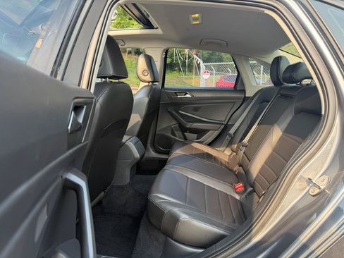 Used 2021 Volkswagen Jetta SE FWD image 21