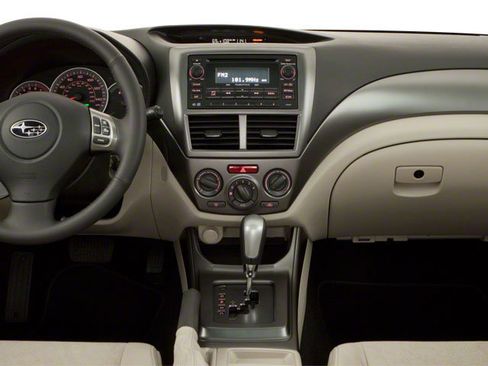 Used 2010 Subaru Impreza 2.5i Premium AWD/4WD image 23