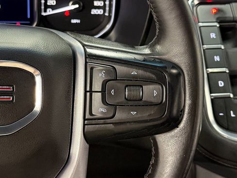 Used 2021 GMC Yukon XL SLE image 18