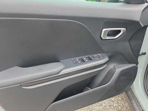 New 2026 Kia K4 FWD image 17