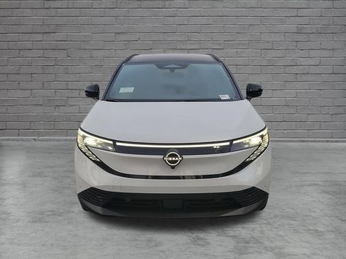 New 2026 Nissan Leaf Platinum+ w/ Cargo Package (Platinum+) FWD image 2