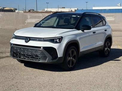 New 2025 Volkswagen Taos SE
