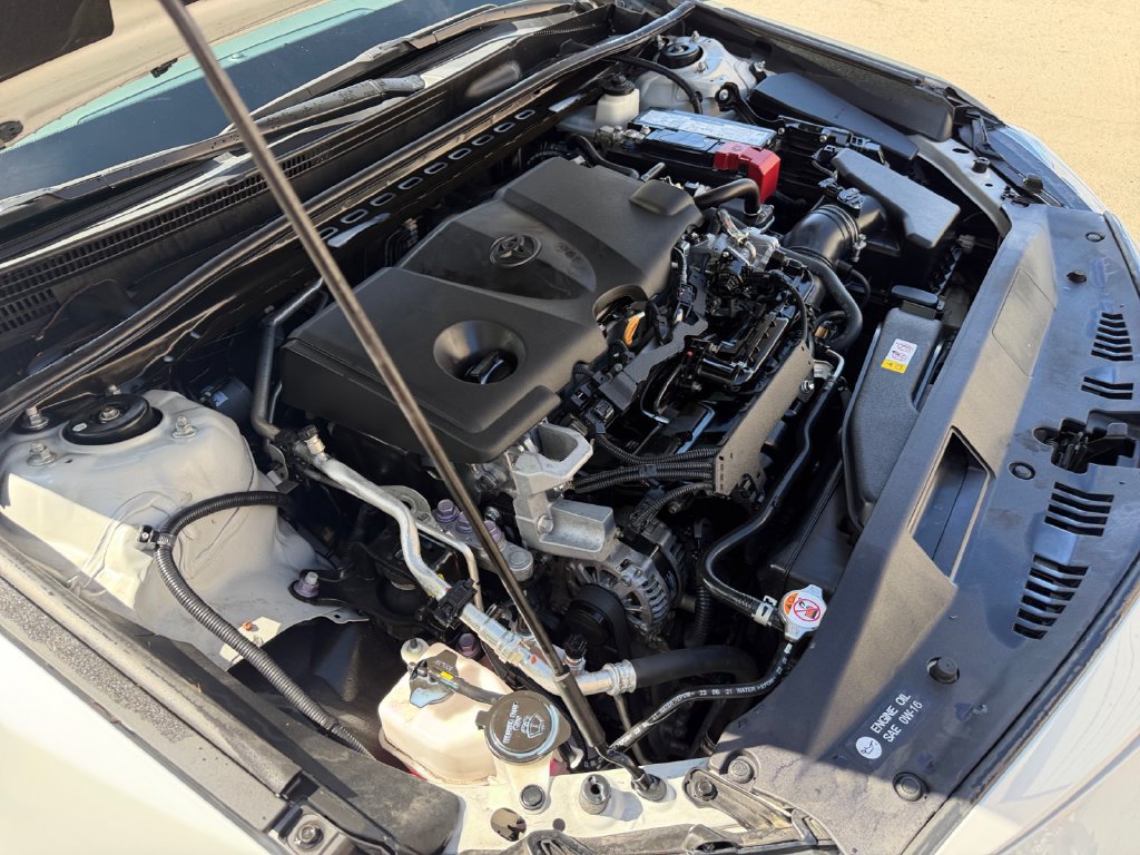 Used 2022 Toyota Camry LE w/ Carpet Mat Package (TMS) FWD image 31