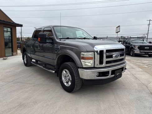 Used 2010 Ford F250 XLT image 5