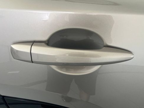 Used 2025 Nissan Rogue Platinum AWD/4WD image 48