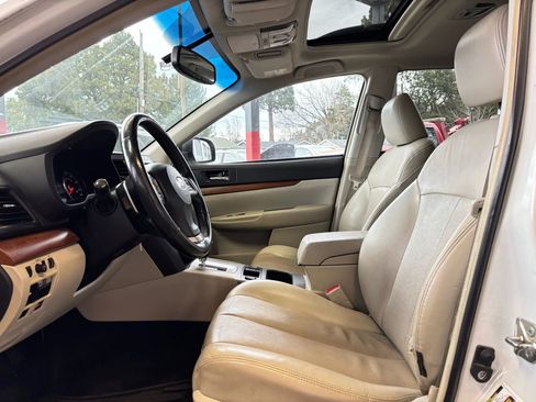 Used 2014 Subaru Outback 2.5i Limited w/ Moonroof Package image 13