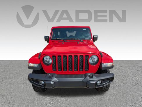 Used 2019 Jeep Wrangler Unlimited Sahara AWD/4WD image 27
