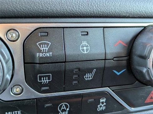 Used 2024 Jeep Wrangler Sahara image 23