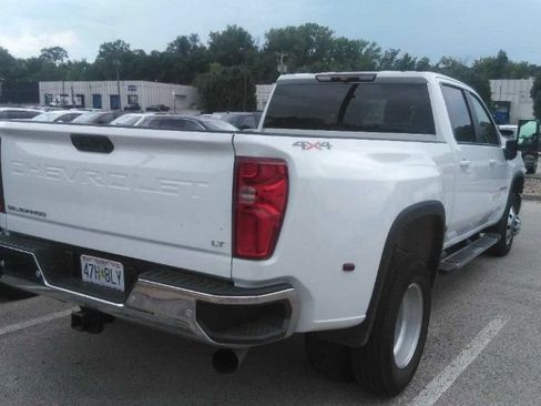 Used 2025 Chevrolet Silverado 3500 LT w/ Safety Package AWD/4WD image 4
