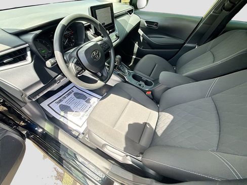 Used 2024 Toyota Corolla LE FWD image 27