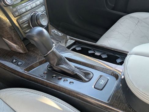 Used 2010 Acura MDX w/ Advance & Entertainment image 20