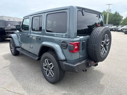 New 2026 Jeep Wrangler Unlimited Sahara AWD/4WD image 3