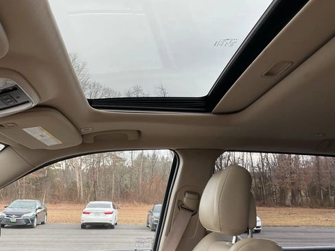 Used 2017 Jeep Grand Cherokee Limited image 54