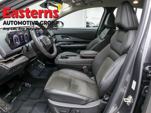 Used 2023 Nissan Ariya FWD image 14