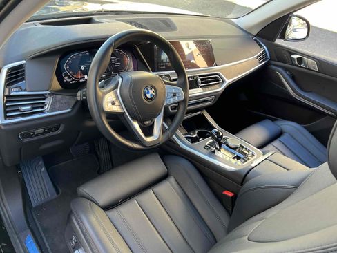 Used 2022 BMW X7 xDrive40i w/ Premium Package image 4