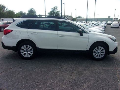 Used 2018 Subaru Outback 2.5i AWD/4WD image 5