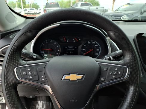 Used 2025 Chevrolet Malibu LS image 16