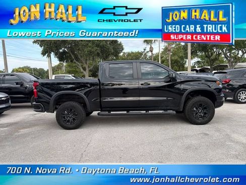 Used 2025 Chevrolet Silverado 1500 ZR2 w/ Technology Package AWD/4WD image 12